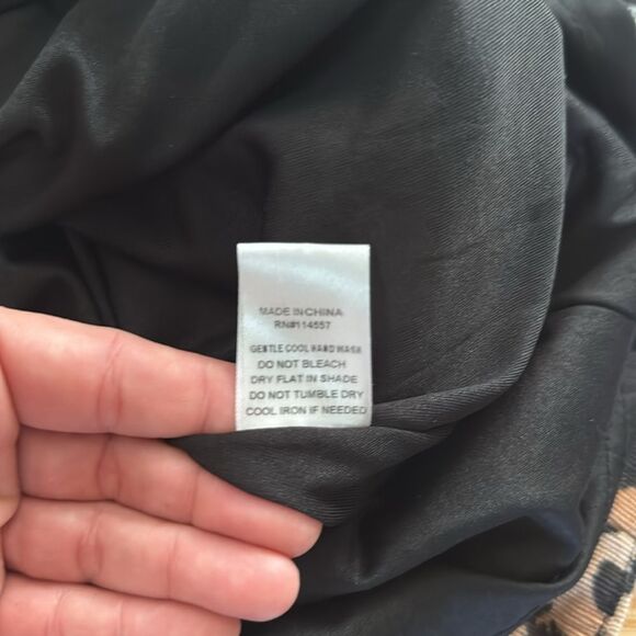 THML Women's Leopard Pintucked Dress Small Black Brown Puff Sleeve Short Casual - Picture 8 of 8